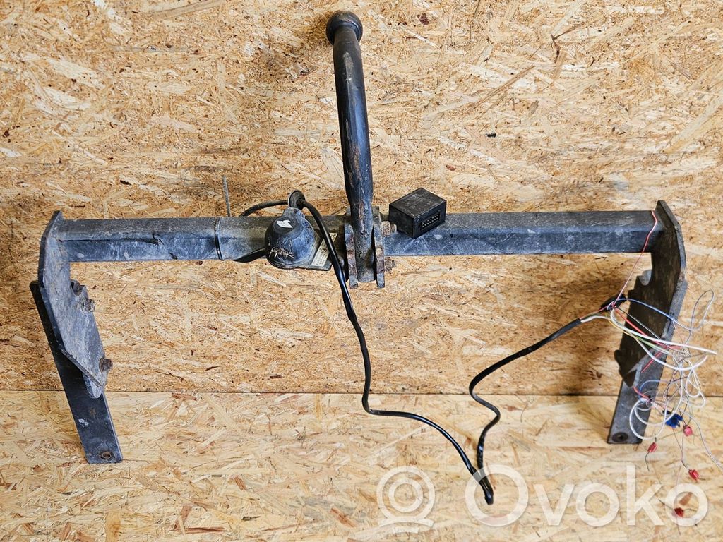 Hak holowniczy / Komplet   10R047537,55R015654
