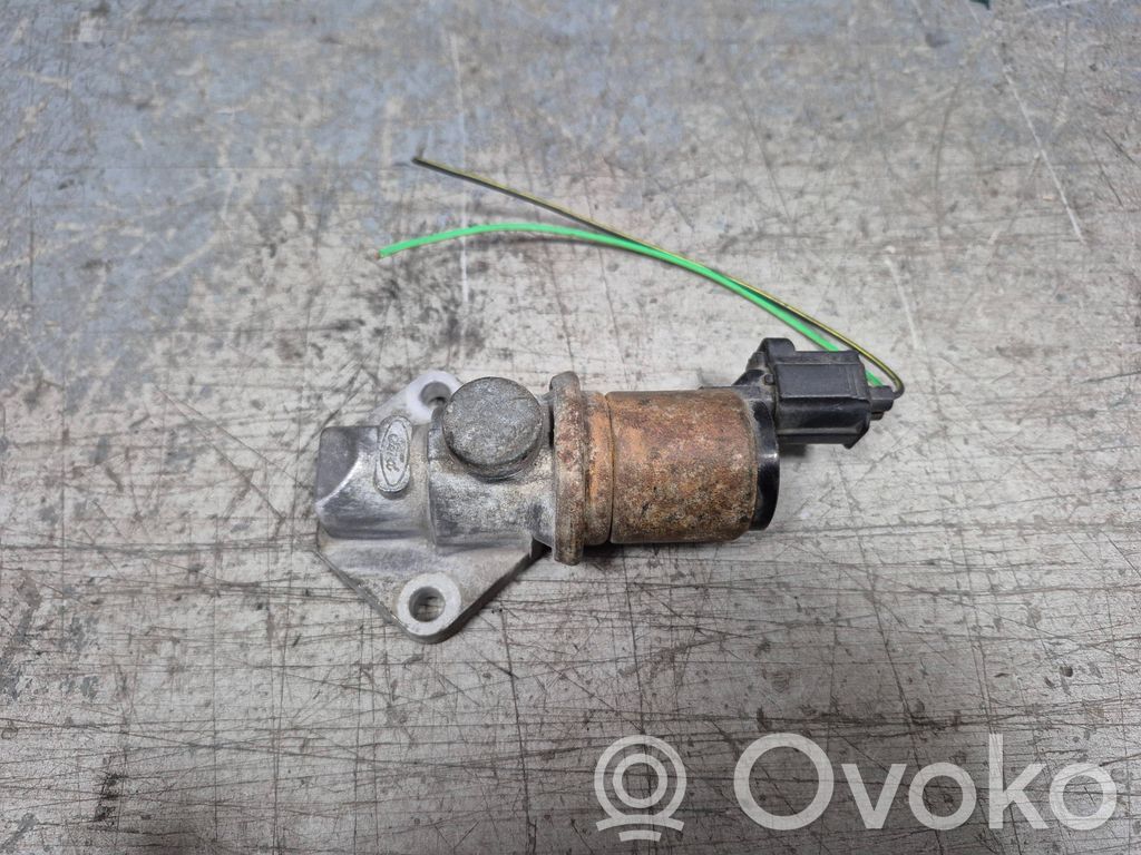 Zawór regulacji biegu jałowego / Regulator   XS6U9F715AA