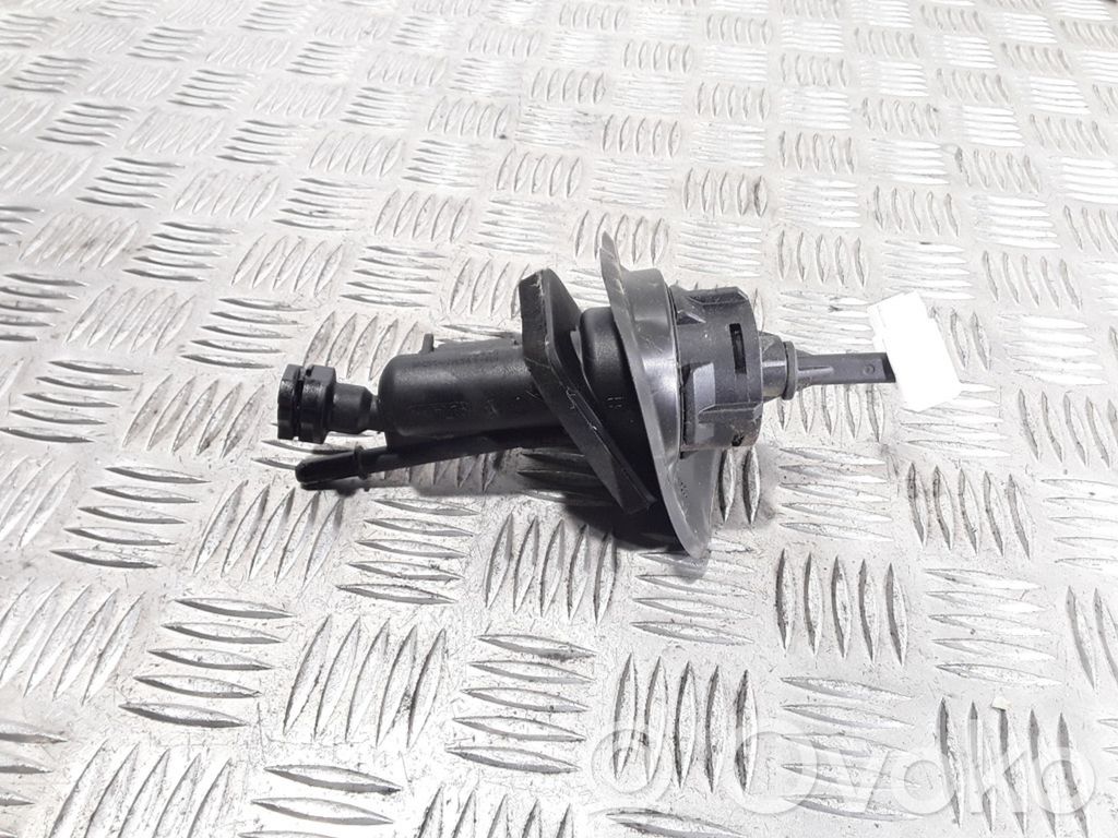 Ford Focus Kytkimen apusylinteri 