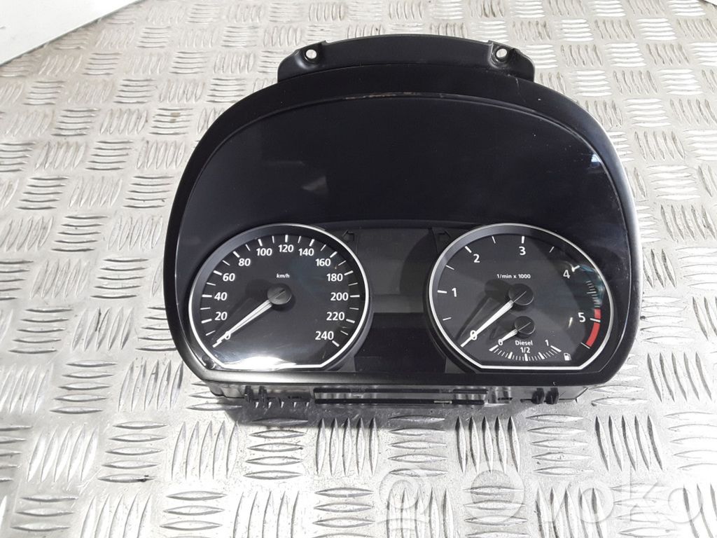 BMW 1 E81 E87 Speedometer (instrument cluster) 
