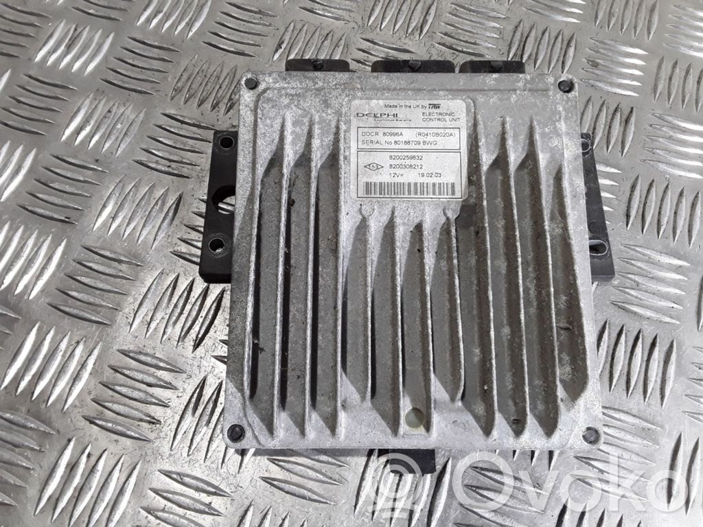 Renault Megane II Engine control unit/module 