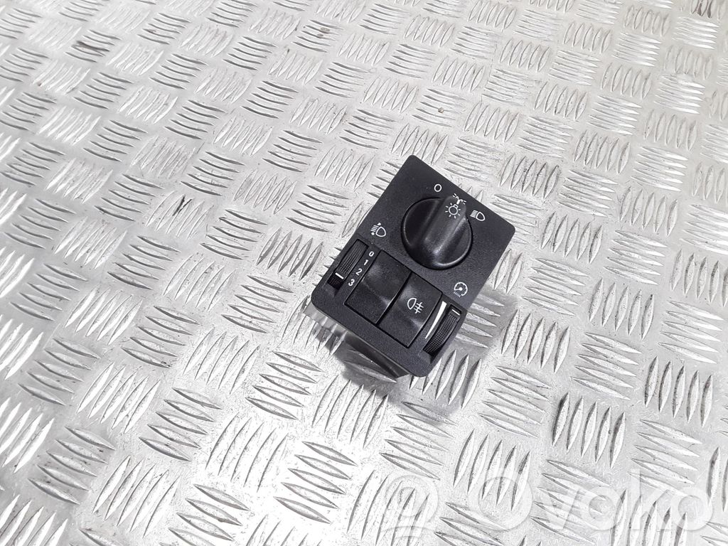 Opel Astra G Light switch 