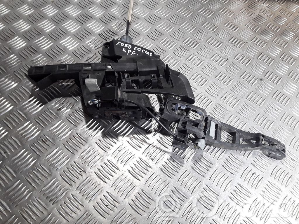 Ford Focus Aizmugurē slēdzene 
