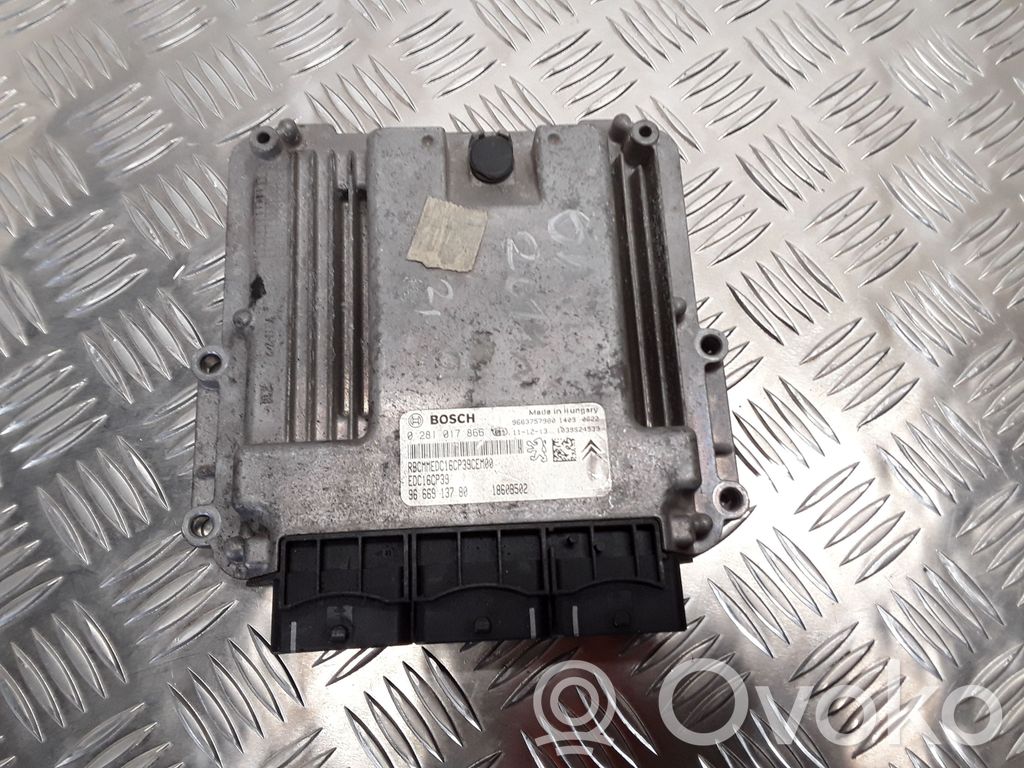 Mitsubishi Outlander Engine control unit/module 