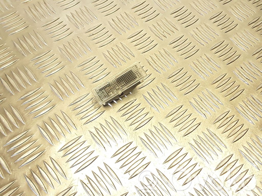 BMW 7 E65 E66 Éclairage intérieur porte avant 