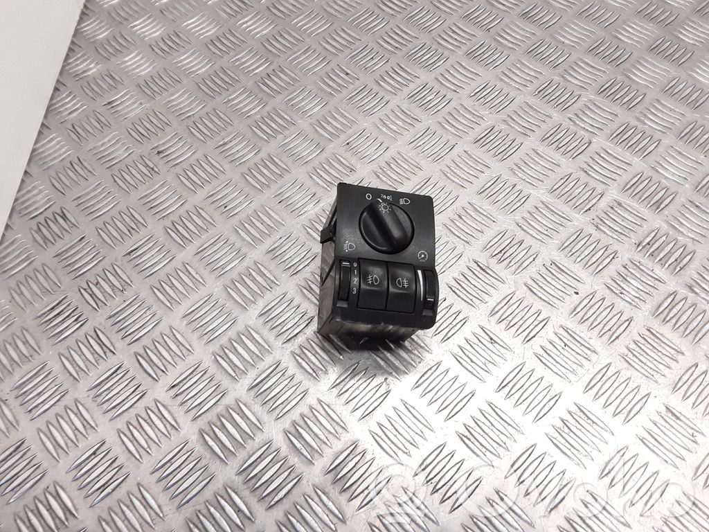 Opel Astra G Light switch 