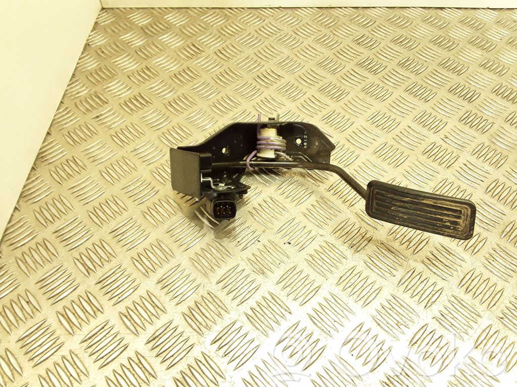 Toyota Corolla Verso E121 Accelerator throttle pedal 