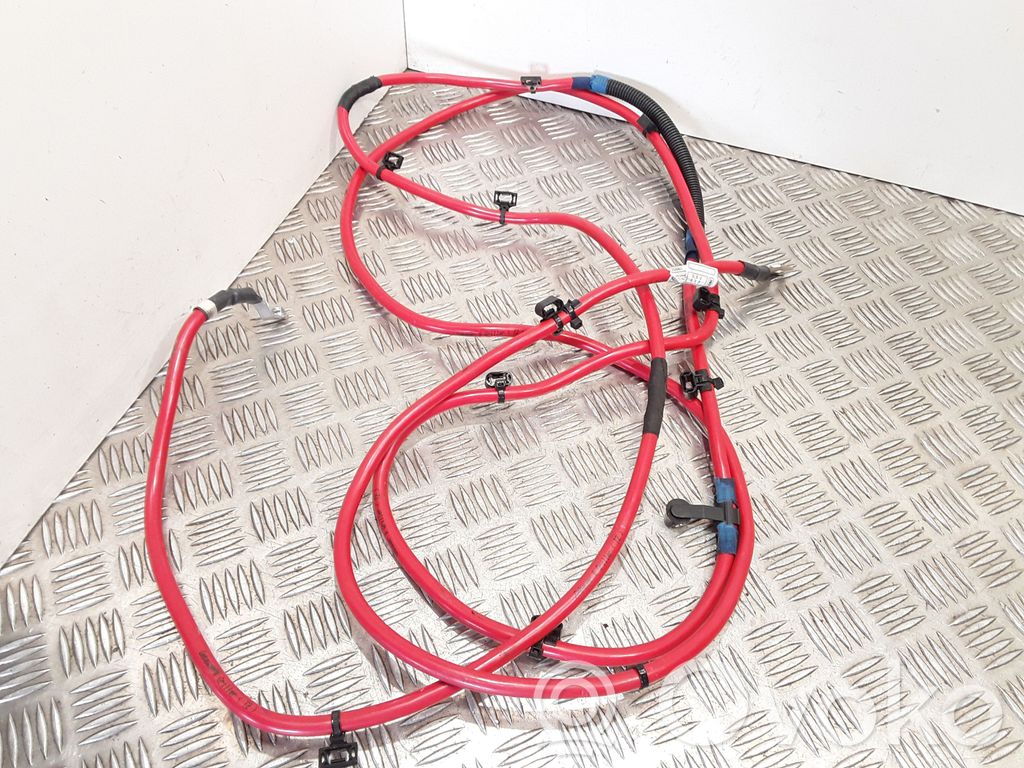 Mercedes-Benz E W212 Cable positivo (batería) 