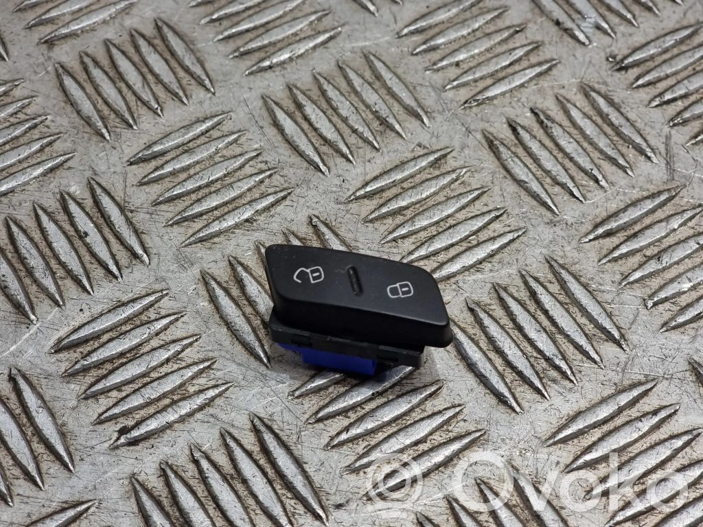 Central locking switch button   3AA962125