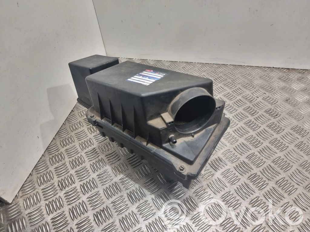 Ford Focus Air filter box 