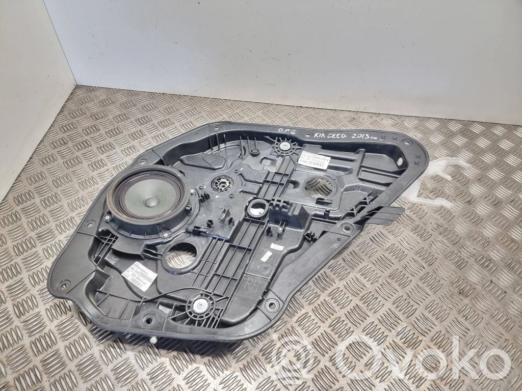 KIA Ceed Rear window lifting mechanism without motor 