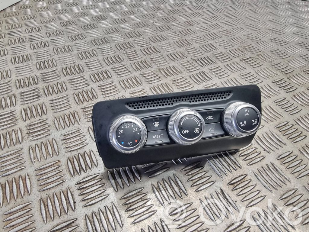 Audi A1 Climate control unit 