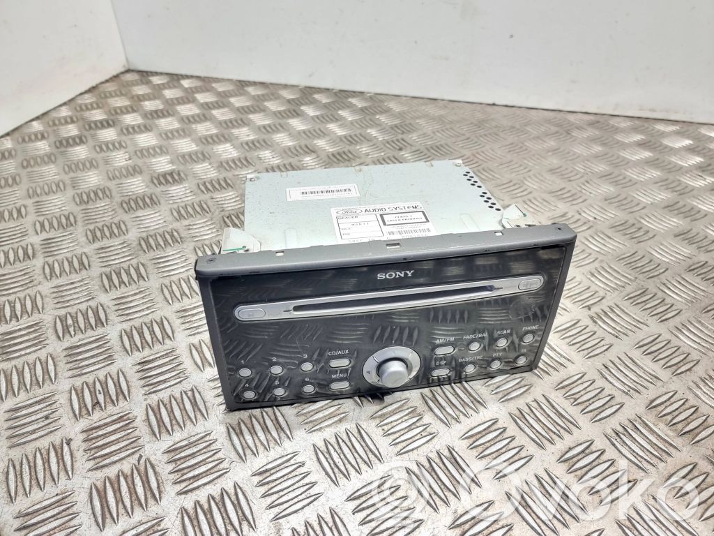 Ford Focus Radio / CD-Player / DVD-Player / Navigation 