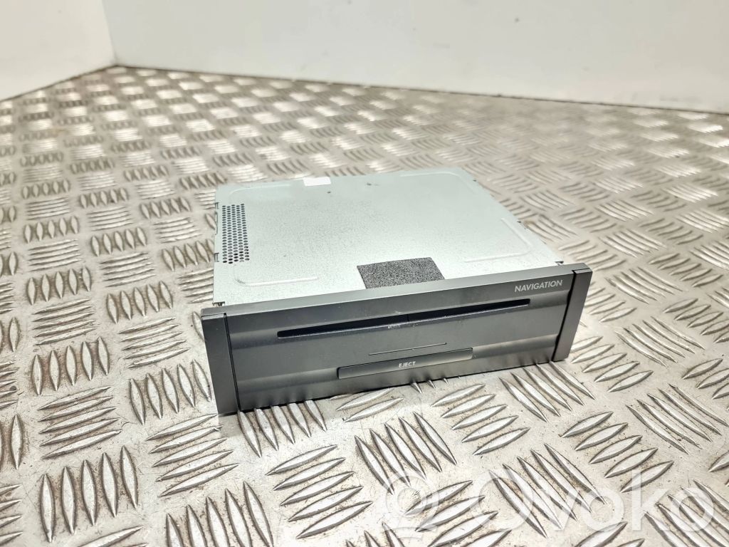 Volkswagen Phaeton Navigation unit CD/DVD player 
