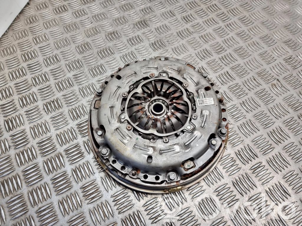 Opel Corsa E Sankabos komplektas 