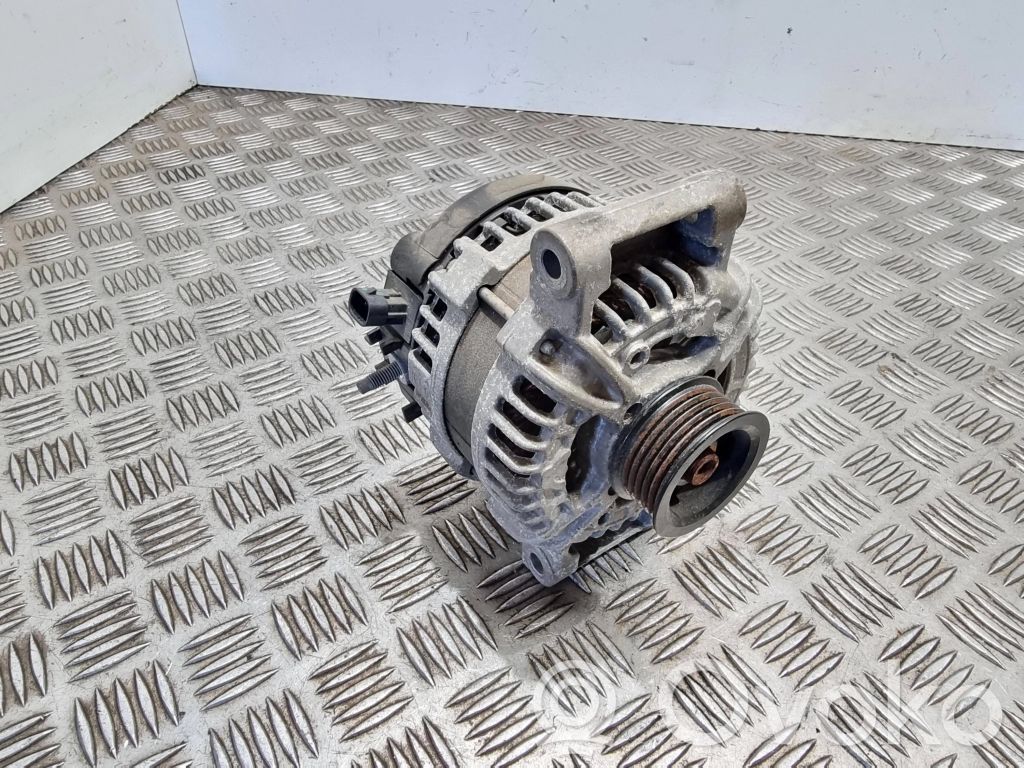 Opel Corsa E Generatorius 