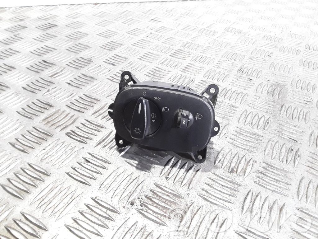Ford Tourneo Šviesų jungtukas 