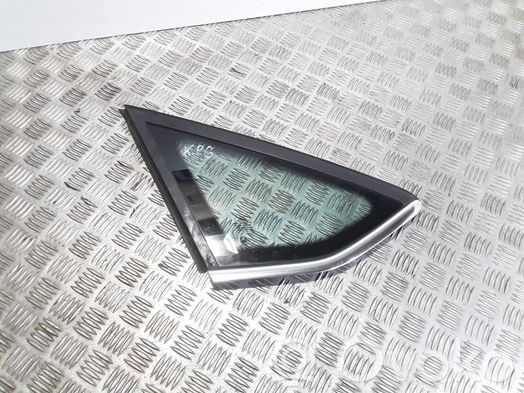 Ford Focus Aizmugurējais virsbūves sānu stikls 