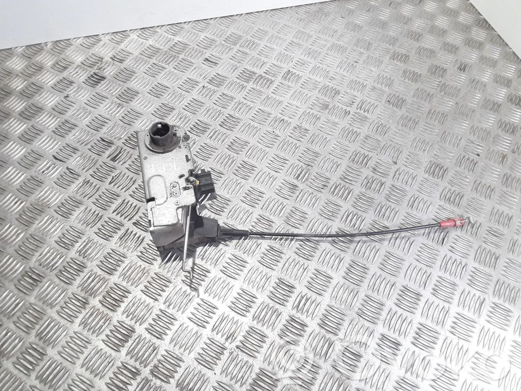 Ford Transit Priekšpusē slēdzene 