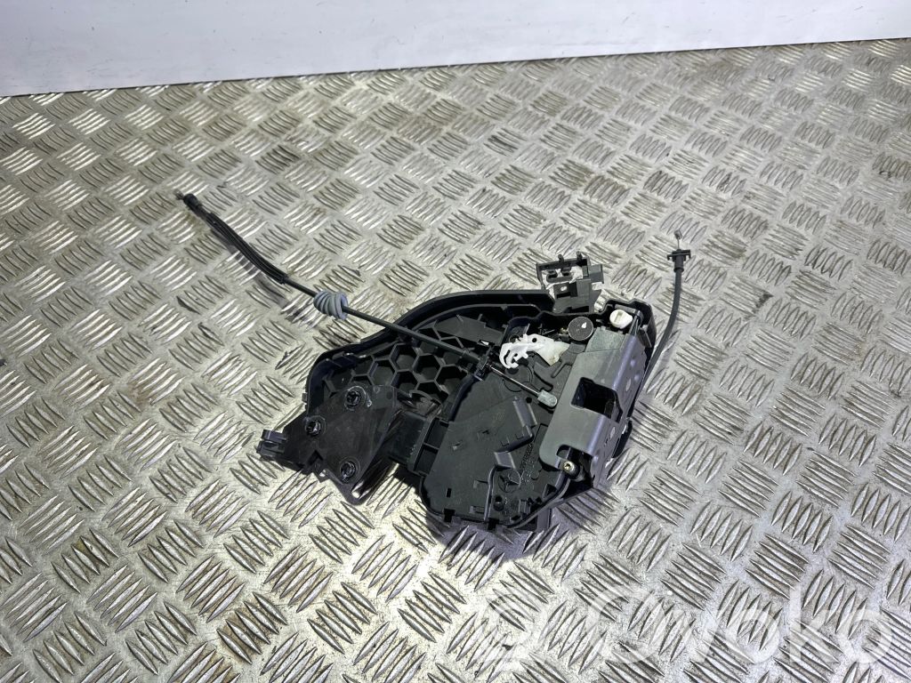 Volvo V50 Zamek drzwi tylnych 