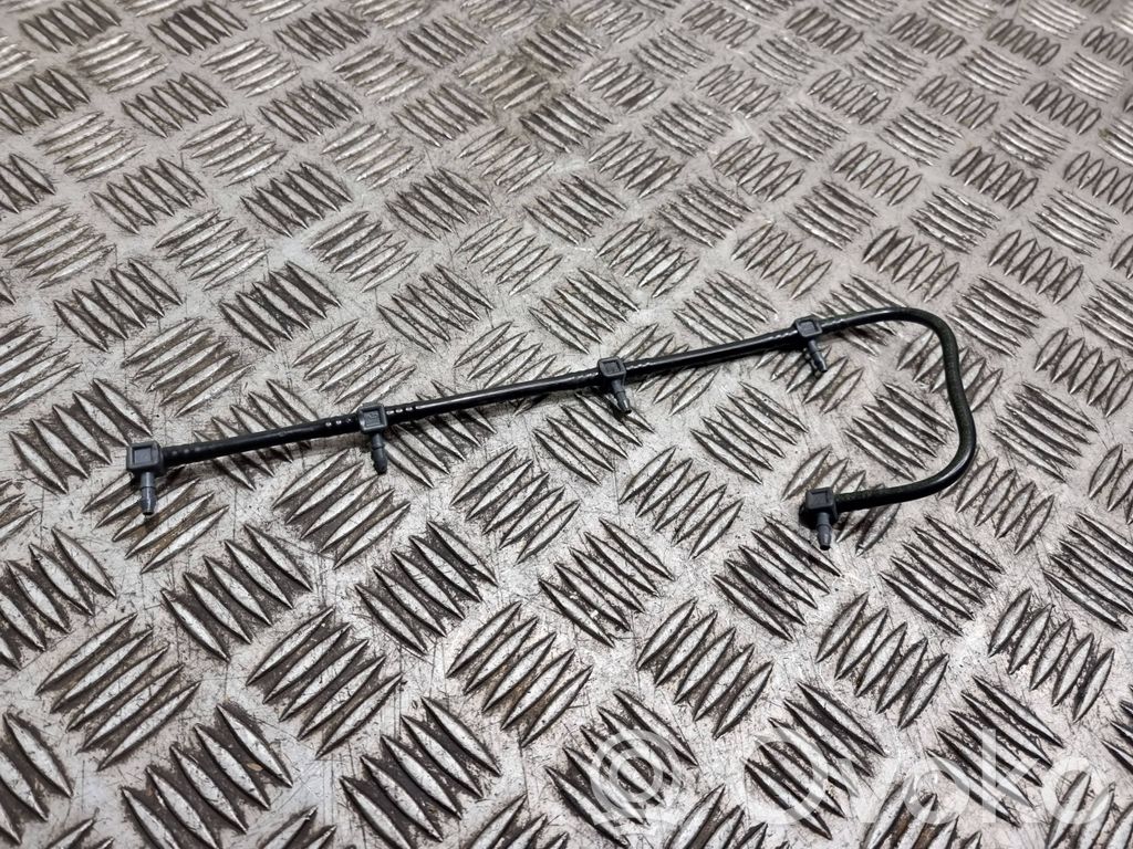 Nissan Note (E11) Fuel return line/hose 