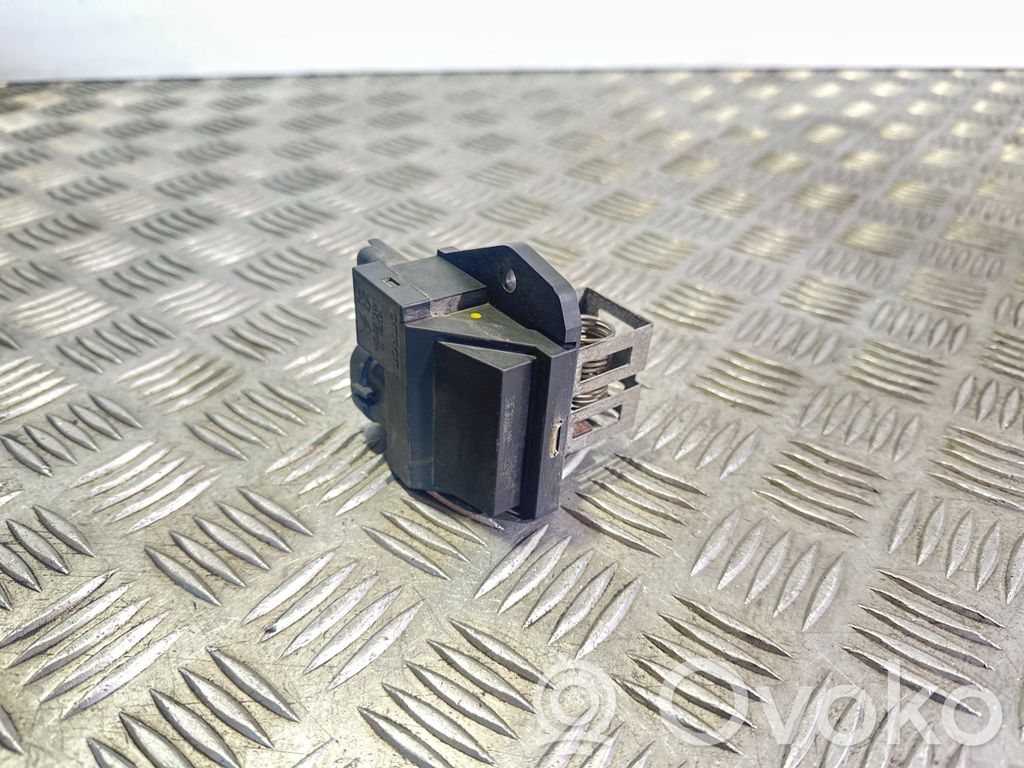Citroen C3 Coolant fan relay 