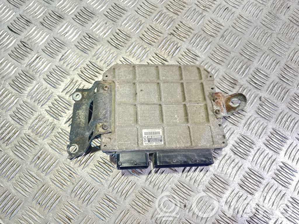 Toyota Yaris Engine control unit/module 