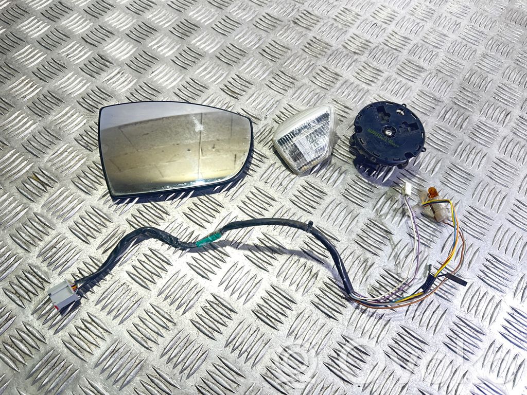 Ford Galaxy Spoguļa daļas 