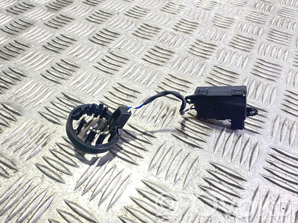 Opel Astra K Imobilaizerio skaitytuvas (antena) 