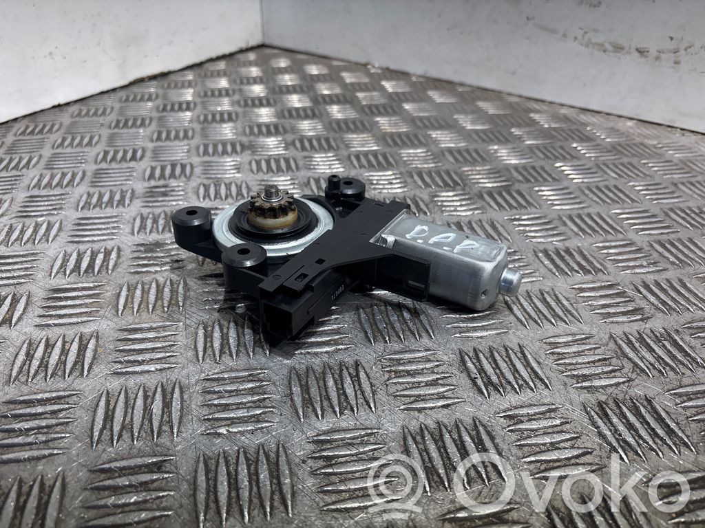 Volvo V70 Silnik regulatora szyby drzwi przednich 