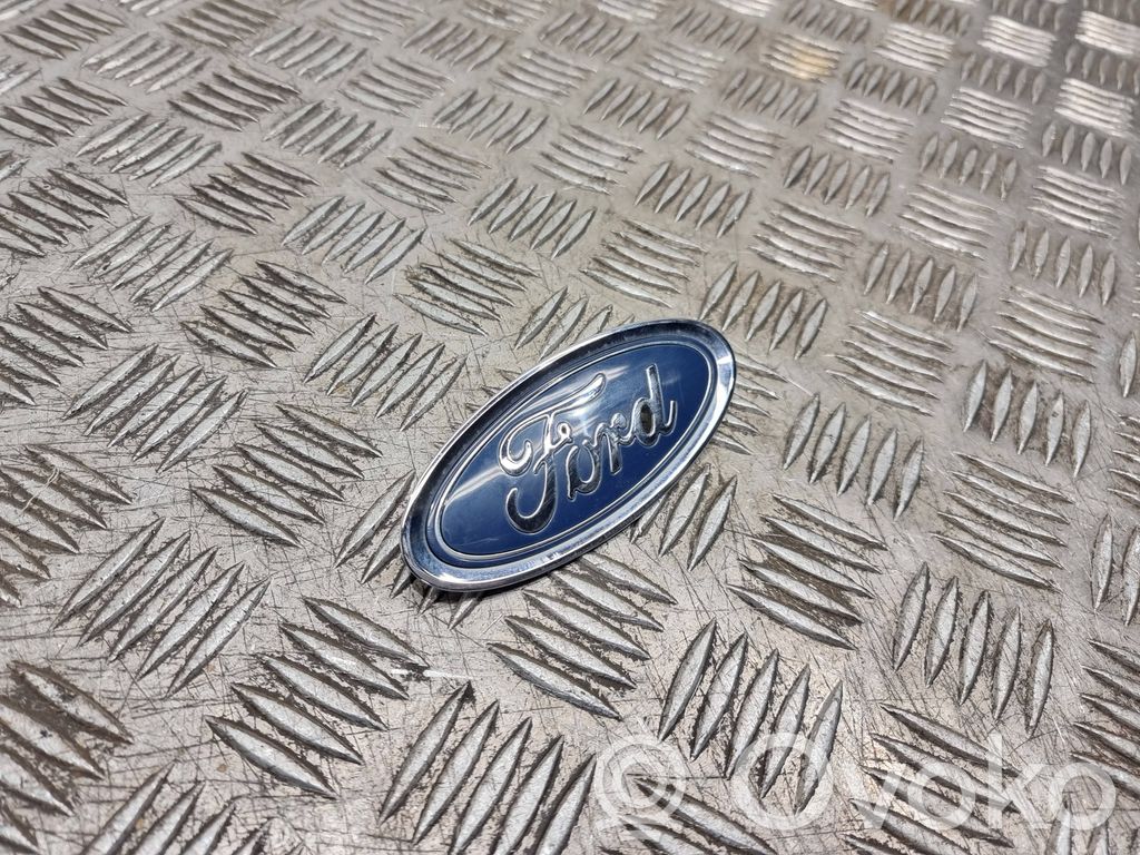 Ford Fiesta Ražotāja emblēma 