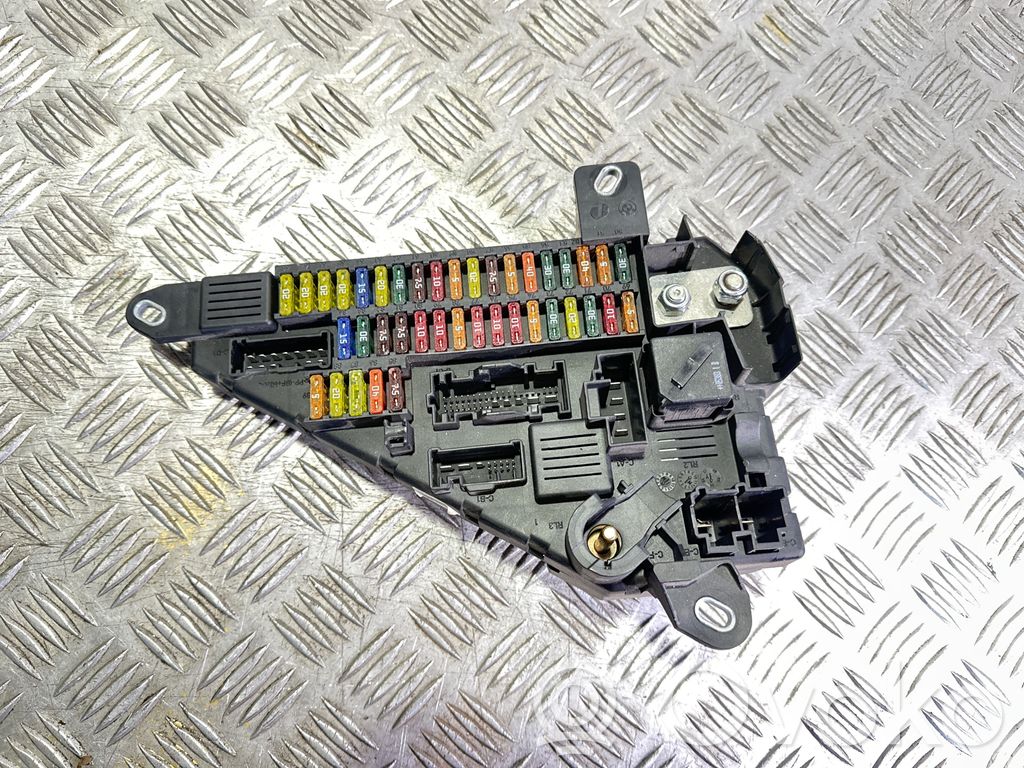 BMW 5 E60 E61 Fuse module 