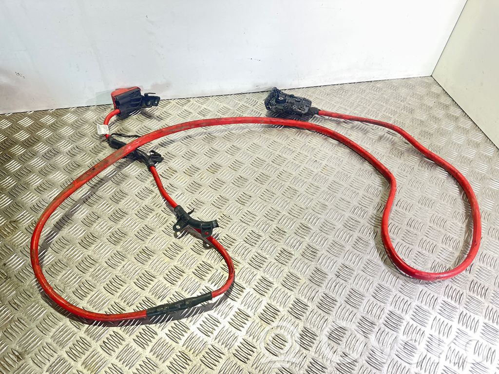 BMW 5 E60 E61 Pliusinis laidas (akumuliatoriaus) 