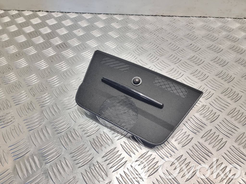 Mercedes-Benz E C207 W207 Maskownica centralnego głośnika deski rozdzielczej 