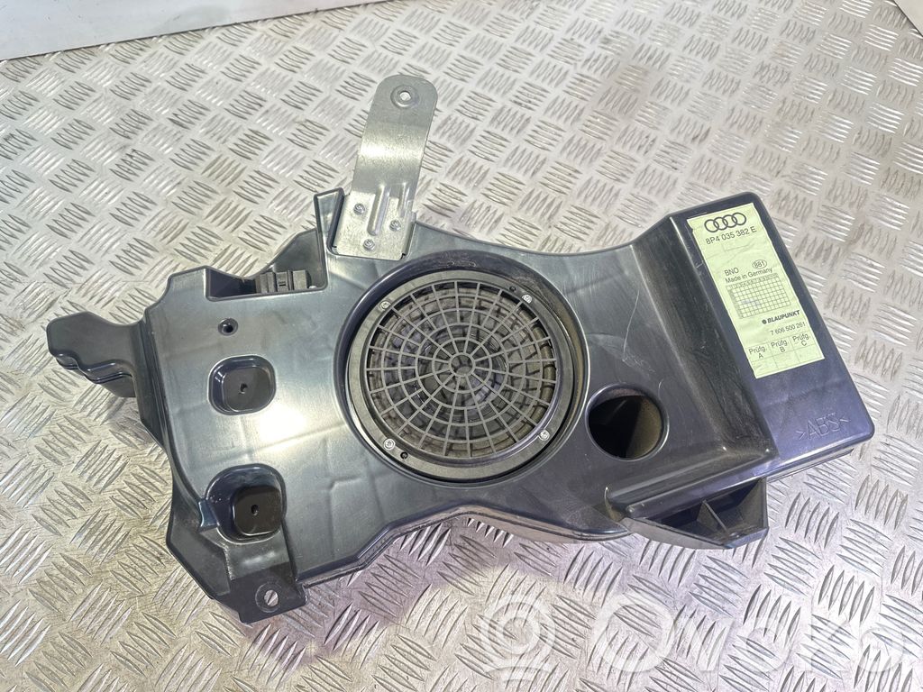 Audi A3 S3 8P Głośnik niskotonowy 
