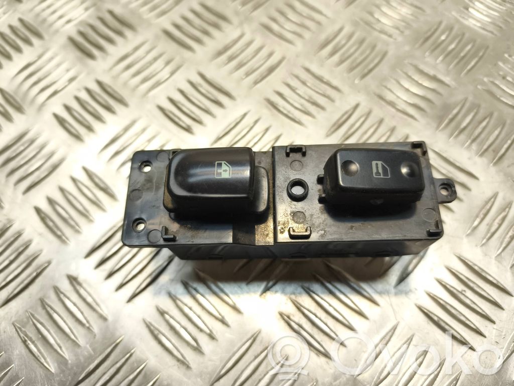 Hyundai Sonata Electric window control switch 