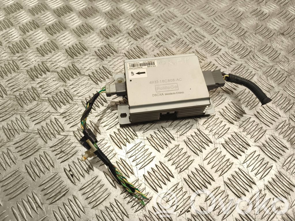 Ford Mustang V Amplificator sunet 