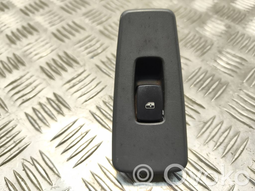Chrysler Pacifica Electric window control switch 