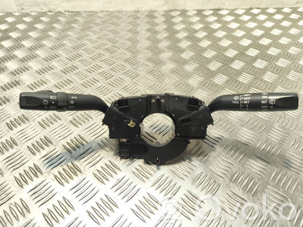 Mazda 2 Interruptor/palanca de limpiador de luz de giro 