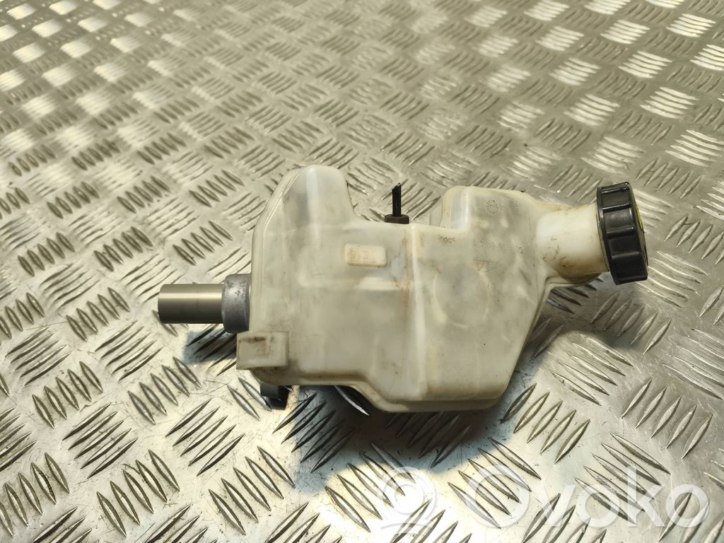 Mazda 2 Master brake cylinder 