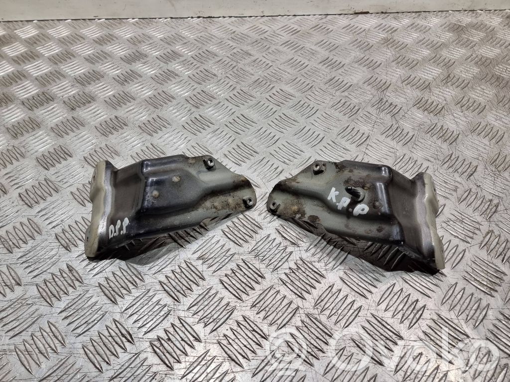Volkswagen Golf Plus Supporto di montaggio del parafango 