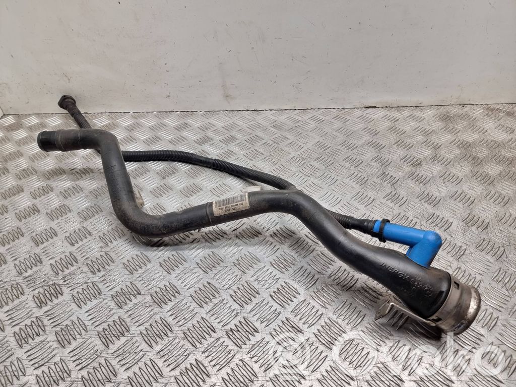 BMW 1 E81 E87 Einfüllstutzen Kraftstofftank 