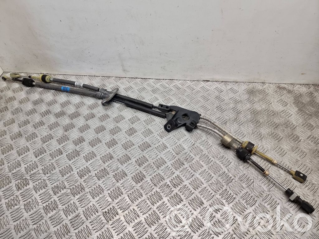 Ford Focus Câble de changement de vitesse 