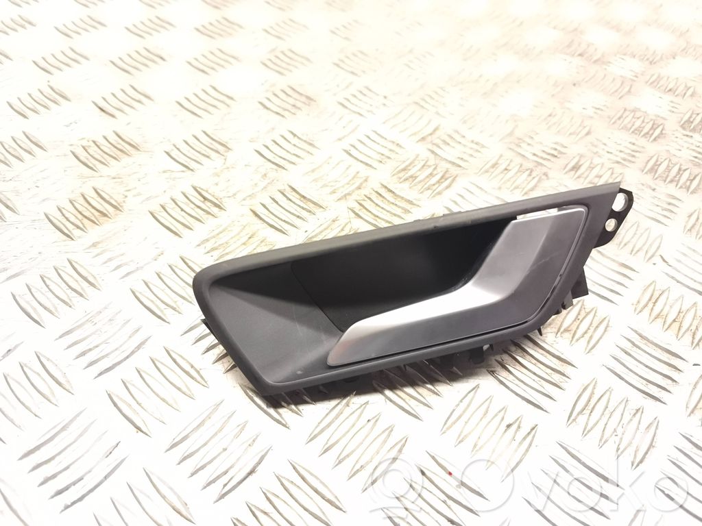 Ford Focus Rear door interior handle 