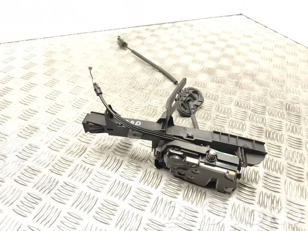 Ford Focus Front door lock 