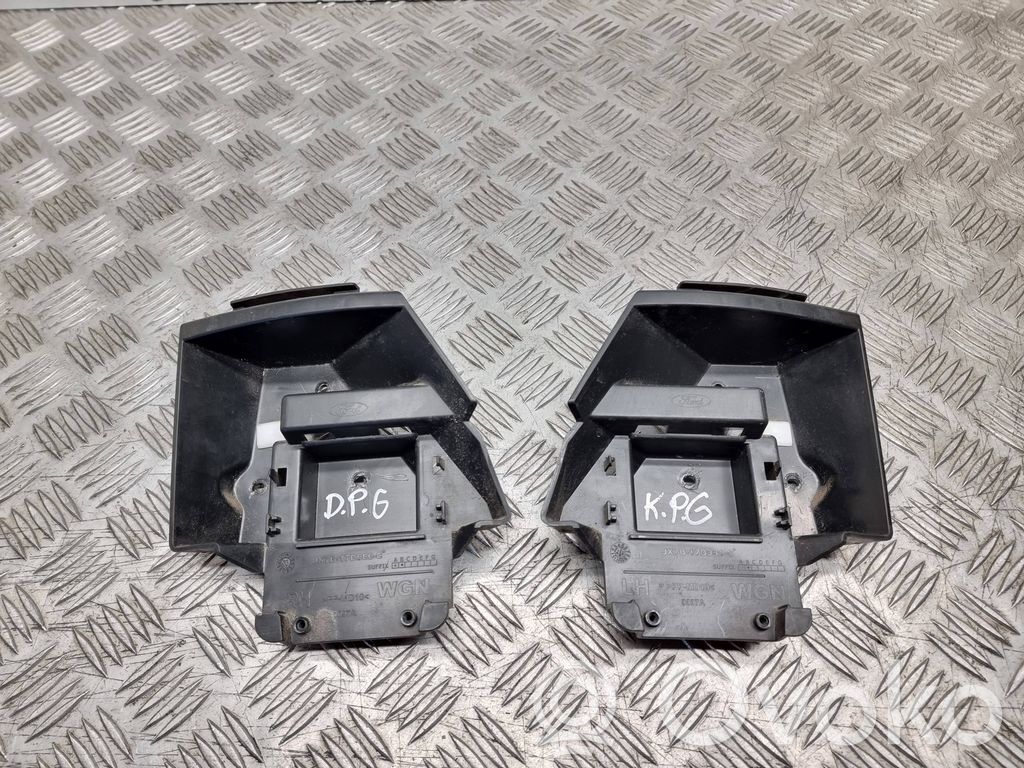 Ford Focus Rear bumper mounting bracket 