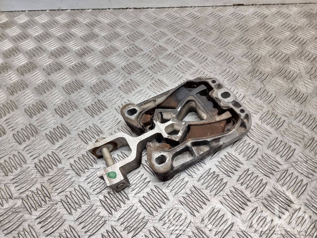 Ford Focus Gearbox mount 
