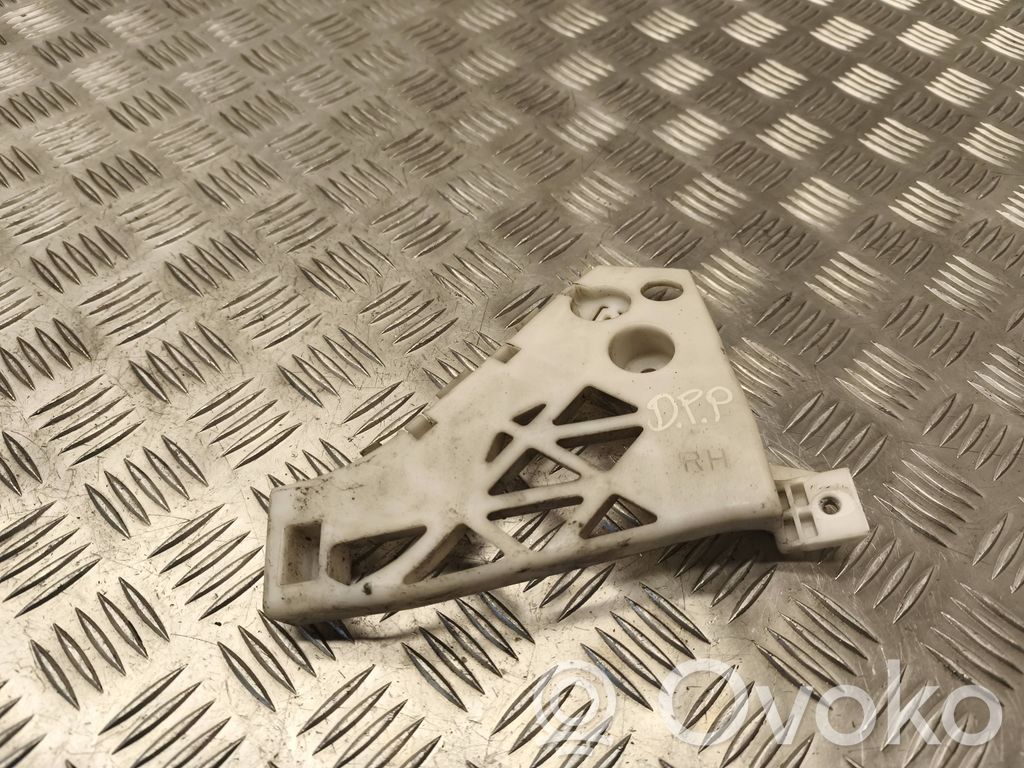Mazda 5 Front bumper mounting bracket 