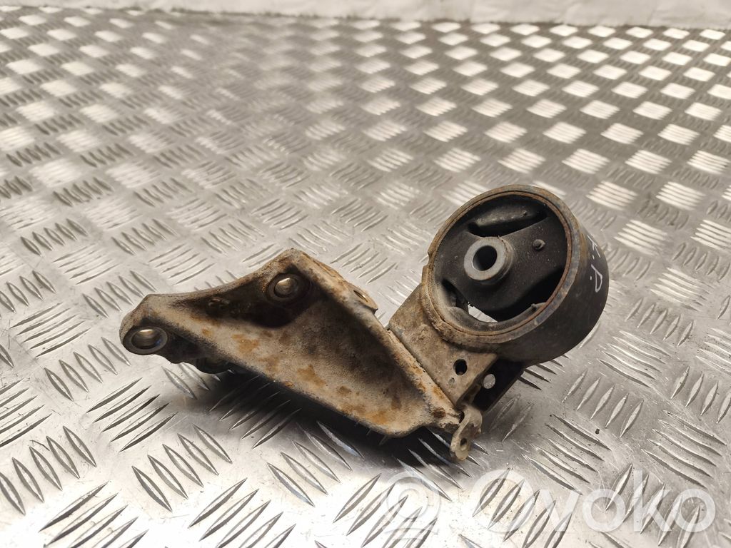 Toyota Yaris Engine mount bracket 