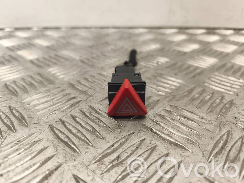 Audi A3 S3 8P Hazard light switch 